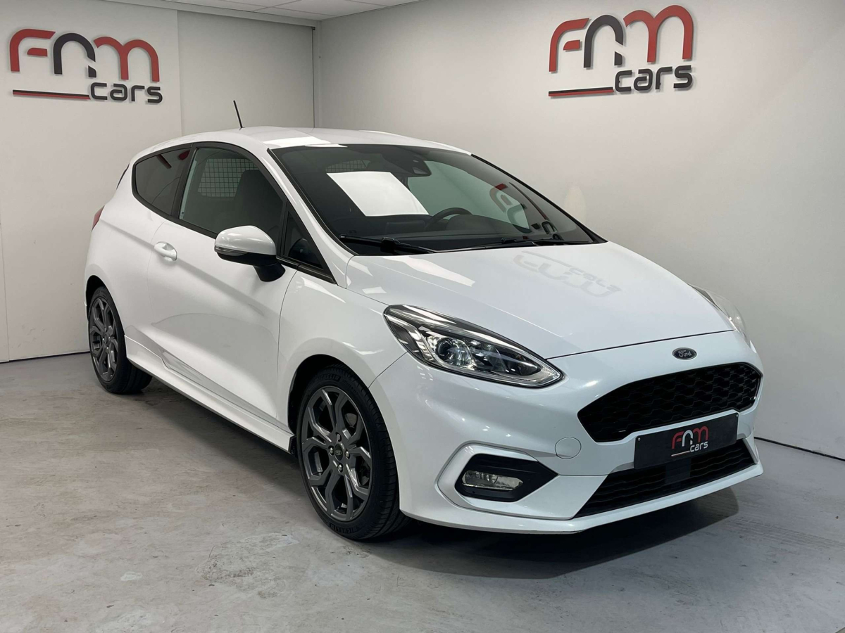 Ford Fiesta 1.0 EcoBst ST-Line Lichte vracht Led Navi Garantie